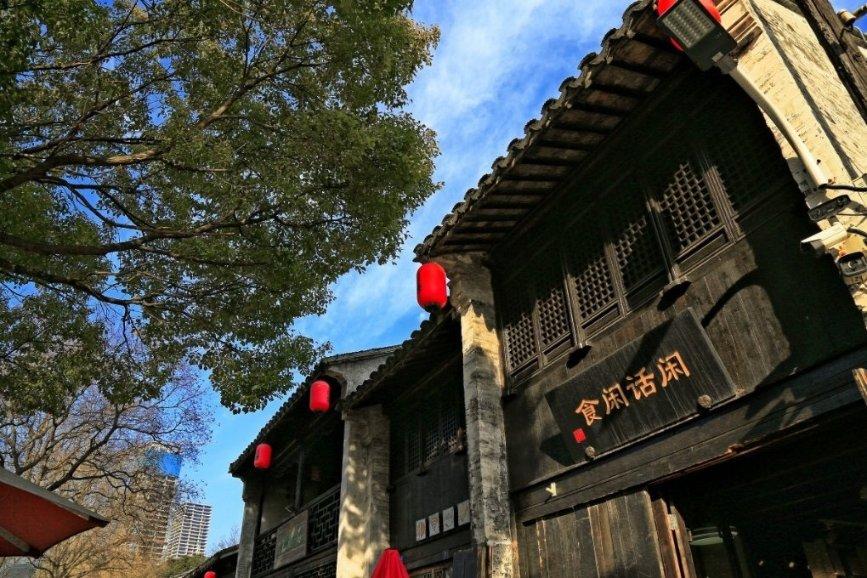 逃离制药厂